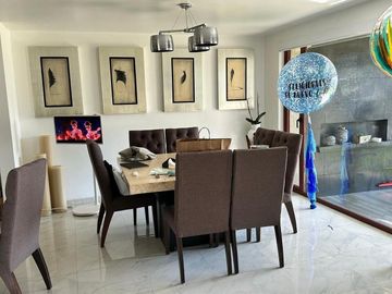 Excelente Casa en Venta en Ubicacion Priviligiada Parques de La Herradura