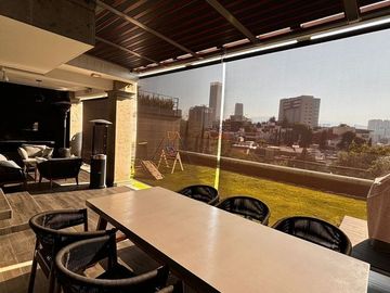 Excelente Casa en Venta en Ubicacion Priviligiada Parques de La Herradura