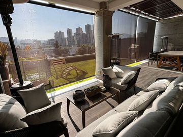 Excelente Casa en Venta en Ubicacion Priviligiada Parques de La Herradura