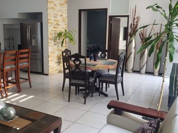 CASA EN VENTA EN EL FORTIN ZAPOPAN