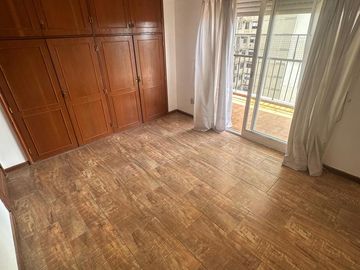 Departamento Venta 4 Amb c /Dep Barracas 2 Balcones 2 Espacio Guarda Coche Luminoso Imperdible