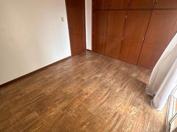Departamento Venta 4 Amb c /Dep Barracas 2 Balcones 2 Espacio Guarda Coche Luminoso Imperdible