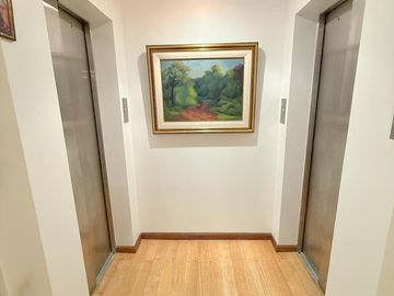 Departamento PISO  en  BELGRANO 214M2 con COCHERA  4amb depend
