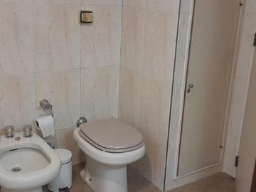 Departamento PISO  en  BELGRANO 214M2 con COCHERA  4amb depend