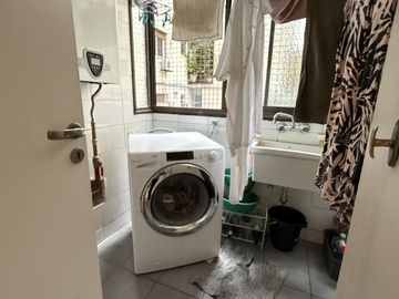 Departamento PISO  en  BELGRANO 214M2 con COCHERA  4amb depend