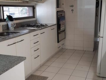 Departamento PISO  en  BELGRANO 214M2 con COCHERA  4amb depend