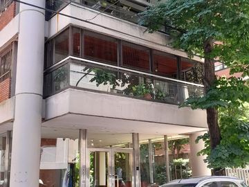 Departamento PISO  en  BELGRANO 214M2 con COCHERA  4amb depend