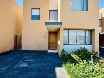 Casa en Zibata con Espacios Unicos