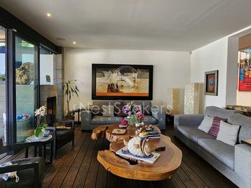 CASA EN VENTA EN EL CENTRO DE AVANDARO A UNOS CUANTOS PASOS DE LA ZONA COMERCIAL