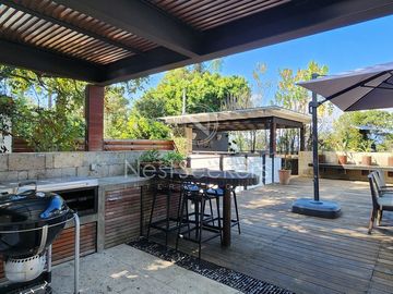CASA EN VENTA EN EL CENTRO DE AVANDARO A UNOS CUANTOS PASOS DE LA ZONA COMERCIAL