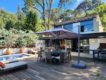 CASA EN VENTA EN EL CENTRO DE AVANDARO A UNOS CUANTOS PASOS DE LA ZONA COMERCIAL