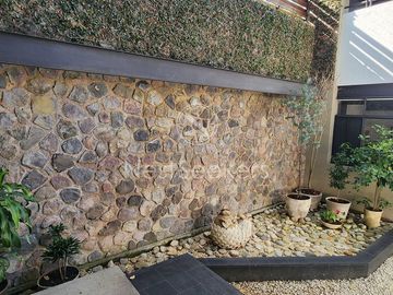 CASA EN VENTA EN EL CENTRO DE AVANDARO A UNOS CUANTOS PASOS DE LA ZONA COMERCIAL