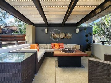 CASA EN VENTA EN EL CENTRO DE AVANDARO A UNOS CUANTOS PASOS DE LA ZONA COMERCIAL
