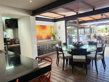 CASA EN VENTA EN EL CENTRO DE AVANDARO A UNOS CUANTOS PASOS DE LA ZONA COMERCIAL
