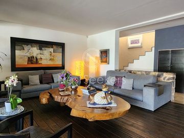 CASA EN VENTA EN EL CENTRO DE AVANDARO A UNOS CUANTOS PASOS DE LA ZONA COMERCIAL