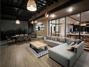 CASA MODERNA EN CONDOMINIO, BOSQUE VERDE