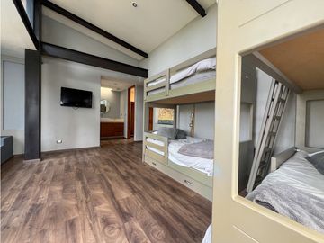 CASA MODERNA EN CONDOMINIO, BOSQUE VERDE