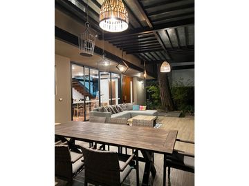 CASA MODERNA EN CONDOMINIO, BOSQUE VERDE