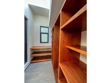 CASA MODERNA EN CONDOMINIO, BOSQUE VERDE