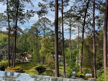 CASA MODERNA EN CONDOMINIO, BOSQUE VERDE