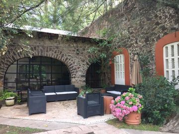 HERMOSA HACIENDA CON 9 RECÁMARAS