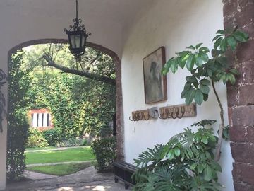HERMOSA HACIENDA CON 9 RECÁMARAS