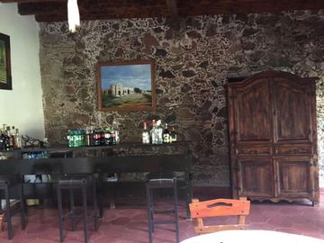 HERMOSA HACIENDA CON 9 RECÁMARAS
