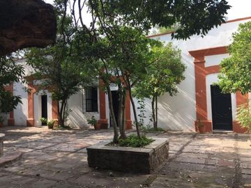 HERMOSA HACIENDA CON 9 RECÁMARAS