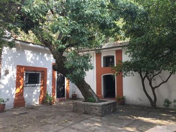 HERMOSA HACIENDA CON 9 RECÁMARAS
