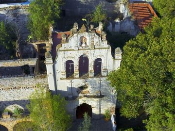 HERMOSA HACIENDA CON 9 RECÁMARAS