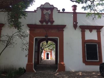 HERMOSA HACIENDA CON 9 RECÁMARAS