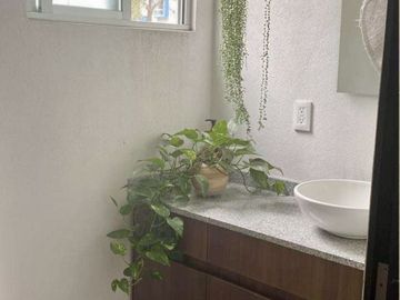 BONITA CASA EN VENTA FRACC. RIBERA. ZONA ESMERALDA