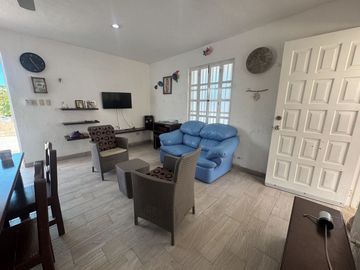 CASA EN VENTA EN SEGUNDA FILA DE LAS PLAYAS DE TELCHAC PUERTO