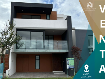 CASA EN VENTA CON 3 RECÁMARAS DENTRO DEL FRACCIONAMIENTO PUNTA LOMA