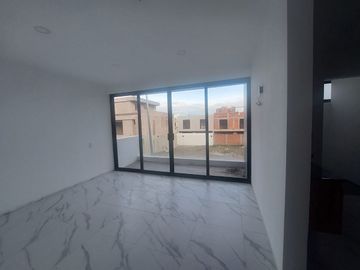 VENTA DE CASA NUEVA 3 RECAMARAS CADA UNA CON BAÑO FRACCIONAMIENTO PUNTA LOMA,
