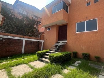 Casa Venta Lomas del Bosque, 3 Recamaras