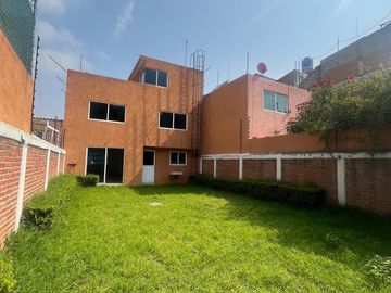 Casa Venta Lomas del Bosque, 3 Recamaras