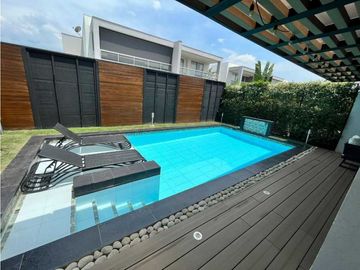 SE VENDE ESPECTACULAR CASA ESQUINERA  EN JAMUNDI