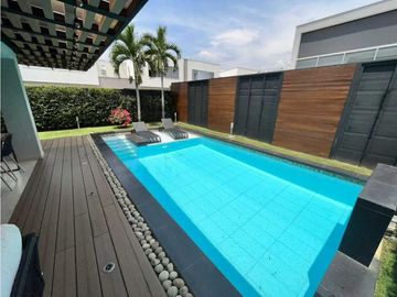 SE VENDE ESPECTACULAR CASA ESQUINERA  EN JAMUNDI