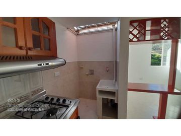VENDO CASA FRENTE AL EXITO, CENTRO COMERCIAL PUERTA DEL NORTE NIQUIA