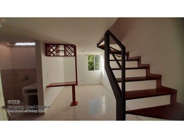 VENDO CASA FRENTE AL EXITO, CENTRO COMERCIAL PUERTA DEL NORTE NIQUIA