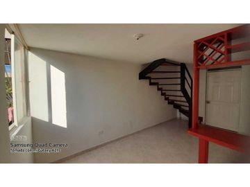VENDO CASA FRENTE AL EXITO, CENTRO COMERCIAL PUERTA DEL NORTE NIQUIA