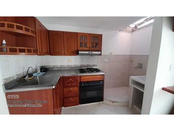 VENDO CASA FRENTE AL EXITO, CENTRO COMERCIAL PUERTA DEL NORTE NIQUIA