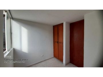 VENDO CASA FRENTE AL EXITO, CENTRO COMERCIAL PUERTA DEL NORTE NIQUIA