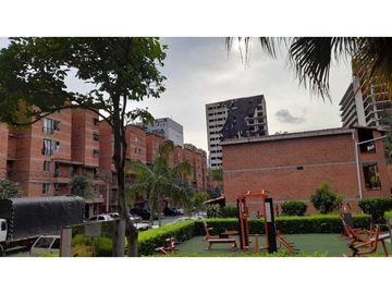 VENDO CASA FRENTE AL EXITO, CENTRO COMERCIAL PUERTA DEL NORTE NIQUIA