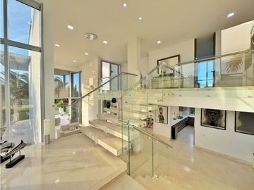 Venta CASA DE PLAYA de LUJO con SALIDA AL MAR en Palma Real Cartagena