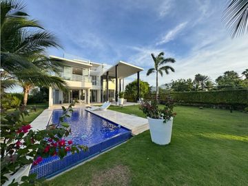 Venta CASA DE PLAYA de LUJO con SALIDA AL MAR en Palma Real Cartagena