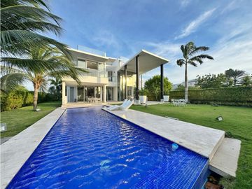 Venta CASA DE PLAYA de LUJO con SALIDA AL MAR en Palma Real Cartagena