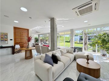CASA DE PLAYA de LUJO en ZONA NORTE en Condominio Palma Real Cartagena