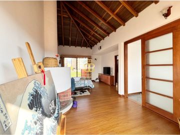 SE VENDE ESPECTACULAR CASA EN CHIA
